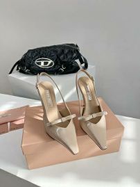 Picture of Miu Miu Shoes Women _SKUfw154784058fw